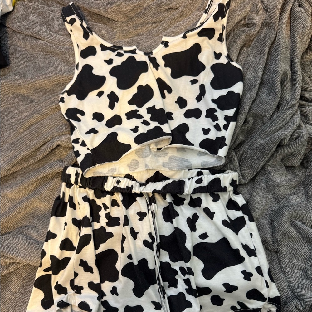 Black and White Cow Print Women's Pajama Set